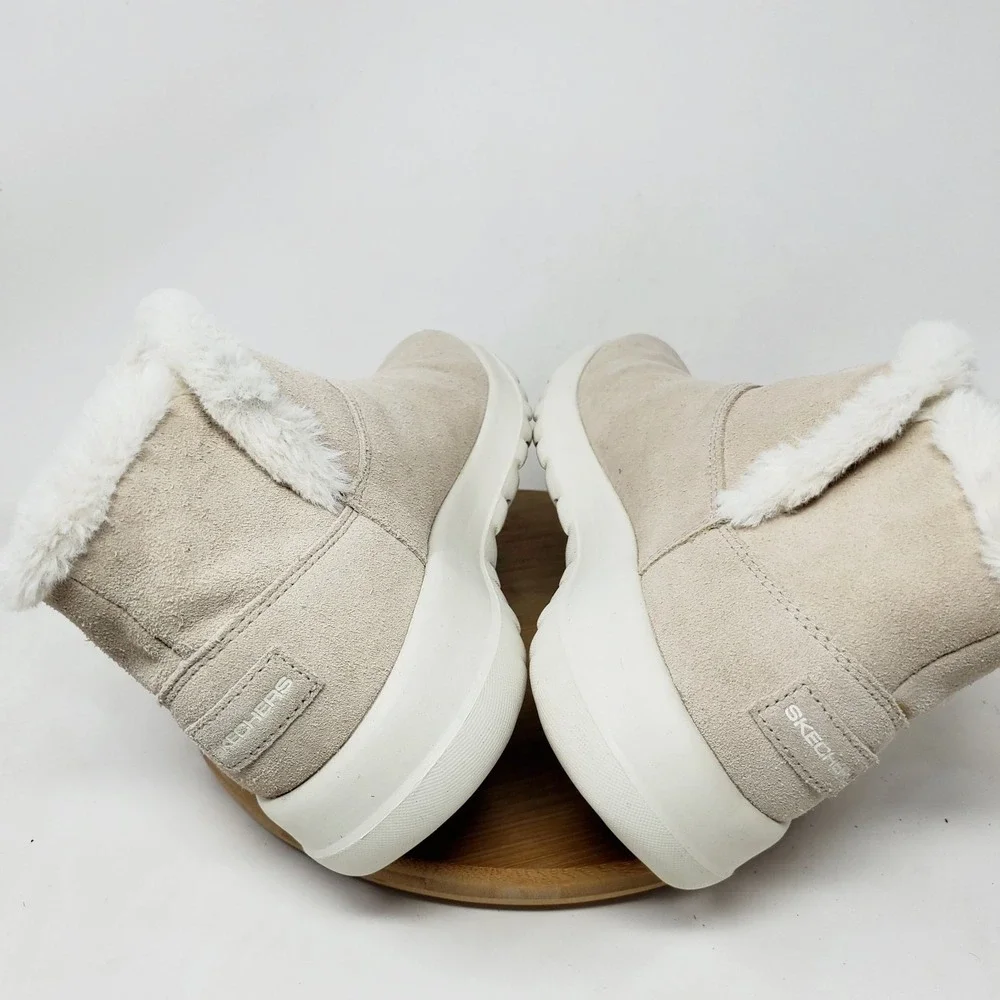 Skechers Ankle Boots Womens 8.5 On The Go Joy Bundle Up Lined Comfort Shoes